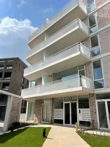 84m2 Appartement à louer pour 2150€/mois à De Cassij, Maastricht