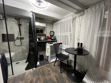 9m2 studio à louer pour 1000€/mois à Vijzelstraat, Amsterdam