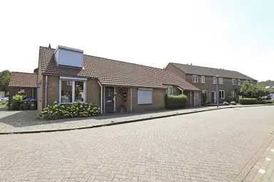 m2 huis te huur voor 713.02€/maand in Ferdinand Bolstraat 56, Oosterhout