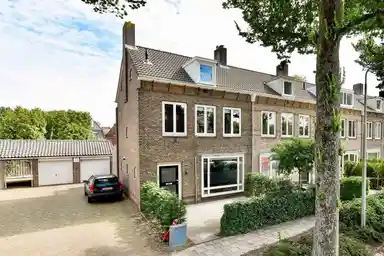 69m2 Appartement te huur voor 2499€/maand in Meester Troelstralaan, Amstelveen