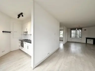 60m2 Appartamento in affitto per 2500€/mese a Reggestraat, Amsterdam