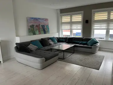 137m2 Appartement à louer pour 2250€/mois à A.F. de Savornin Lohmanstraat, Zaandam