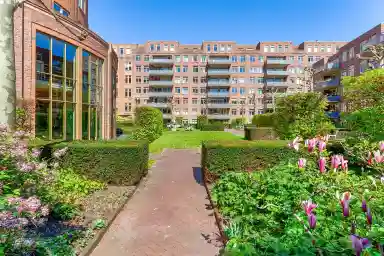 94m2 Appartement te huur voor 1832€/maand in Louise Henriëttestraat, The Hague