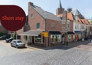 125m2 flat to rent for 3000€/month in Marktstraat 3, Naarden