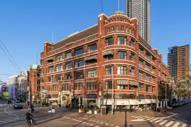 105m2 flat to rent for 2950€/month in Westplein, Rotterdam