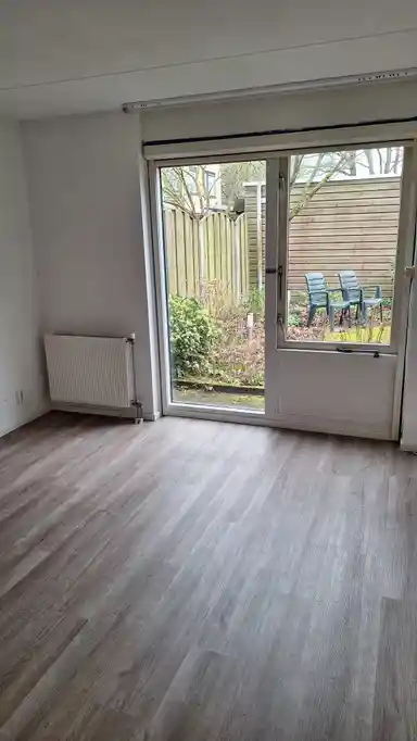 17m2 Camera in affitto per 500€/mese a Spaarnestraat, Enschede