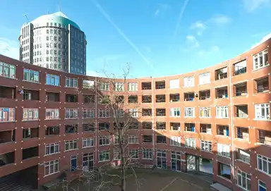 99m2 Appartement te huur voor 1895€/maand in Clioplein 10, The Hague