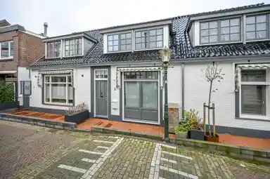 81m2 Haus zur Miete für 2700€/Monat in Koningstraat, Zandvoort