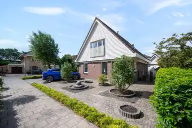 167m2 house to rent for 2950€/month in Cissy van Marxveldtstraat 114, Almere