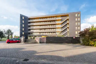 92m2 Appartement à louer pour 1225€/mois à Langstraat 71, Lelystad