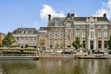 172m2 Appartement à louer pour 4300€/mois à Nieuwe Gracht 80, Haarlem