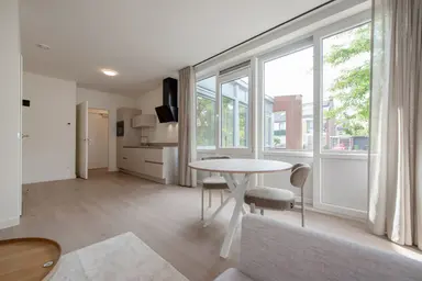 72m2 apartment to rent for 1950€/month in Uiverlaan, Maassluis