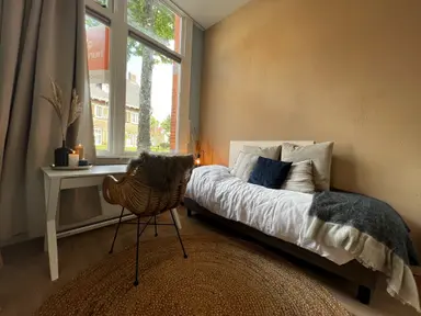14m2 studio to rent for 448€/month in Brugstraat, Roosendaal