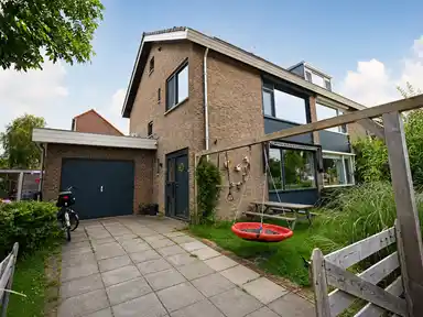 157m2 house to rent for 2775€/month in Burgemeester van Gentsingel, Schipluiden
