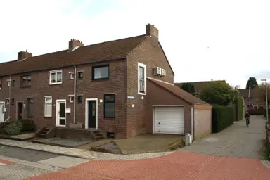 77m2 house to rent for 1450€/month in Middelburgstraat 22, Heerlen