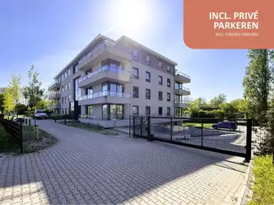 185m2 flat to rent for 3950€/month in Bovenkerkerweg 83, Amstelveen