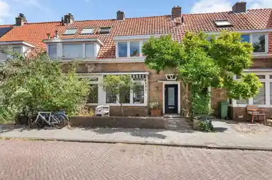 107m2 huis te huur voor 3185€/maand in Van Kinsbergenstraat 48, Haarlem