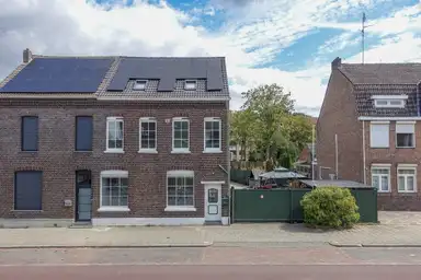 361m2 house to rent for 2560€/month in Ganzeweide, Heerlen