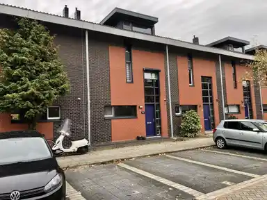 114m2 house to rent for 2650€/month in Bezembinderstraat 14, Delfgauw