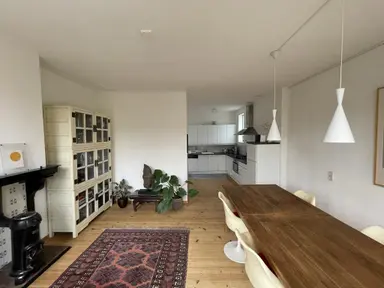 98m2 Casa in affitto per 1925€/mese a Achterom 80, Delft