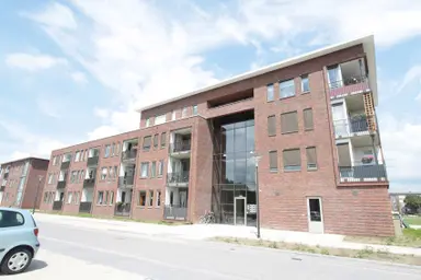 89m2 apartment to rent for 743.42€/month in Koggesingel 142, Kampen