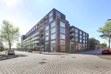 185m2 Appartement à louer pour 3797€/mois à Emmy Andriessestraat, Amsterdam