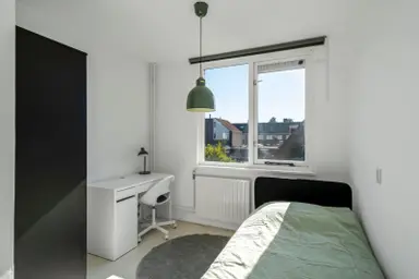 97m2 Chambre à louer pour 570€/mois à Warmelostraat, Rotterdam