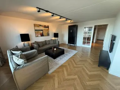 105m2 Appartamento in affitto per 3250€/mese a Amstelveen