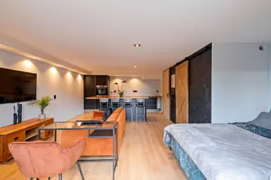 35μ² στούντιο προς ενοικίαση για 2000€/μήνα σε P. Hans Frankfurthersingel, Amsterdam