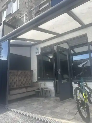 100m2 Appartement à louer pour 1050€/mois à Scholstraat 2, The Hague