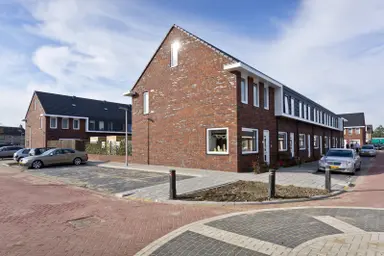 117m2 house to rent for 940€/month in Bornstraat, Ter Aar
