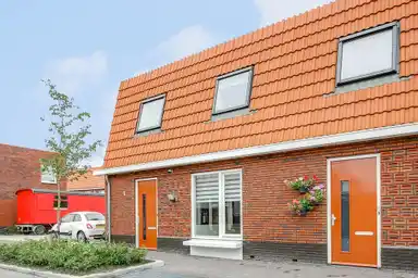 80m2 house to rent for 2250€/month in Tolstraat 6, Zaandam