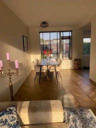 100m2 apartment to rent for 800€/month in Hofkesweg, Heenvliet