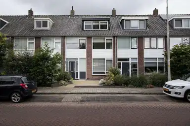 150m2 house to rent for 3500€/month in Rembrandt van Rijnweg, Ouderkerk aan de Amstel