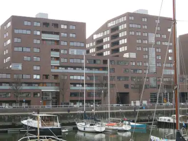 82m2 apartment to rent for 1159€/month in Louis Pregerkade, Rotterdam