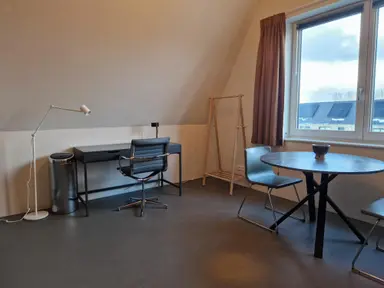 24m2 Chambre à louer pour 1130€/mois à Van der Duijn van Maasdamweg, Rotterdam