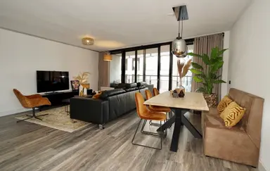80m2 Appartement te huur voor 2100€/maand in Cor Kieboomplein, Rotterdam