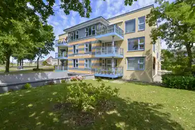 100m2 apartment to rent for 2195€/month in Kamerlingh Onneslaan, Badhoevedorp