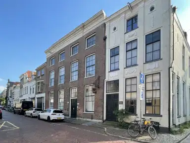 169m2 Appartement à louer pour 1495€/mois à Voorstraat, Zwolle