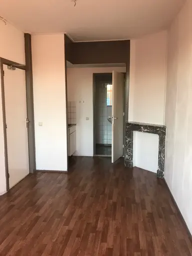 25m2 studio to rent for 748€/month in Strevelsweg, Rotterdam