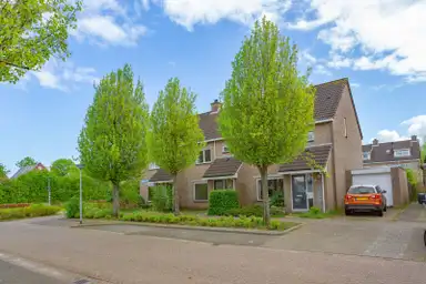 120m2 house to rent for 1700€/month in Charlie Parkerstraat, Almere
