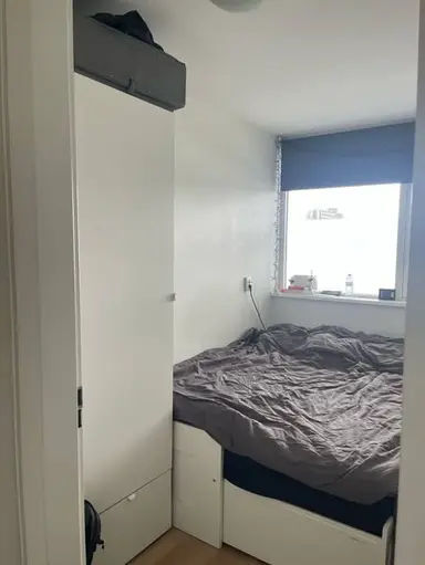6m2 room to rent for 715€/month in Delflandplein 62, Amsterdam