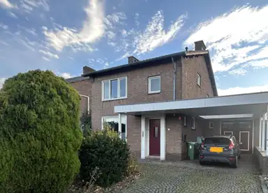 228m2 house to rent for 1395€/month in Stationsstraat, Gronsveld
