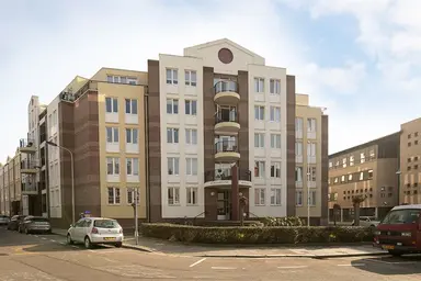 74m2 Appartement à louer pour 1650€/mois à Sint Maartenslaan 73A, Maastricht