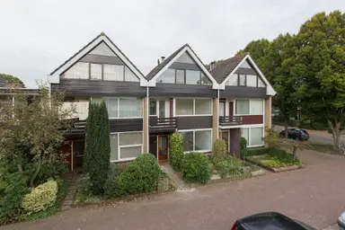 140m2 house to rent for 3000€/month in Boomkleverlaan 4, Bussum