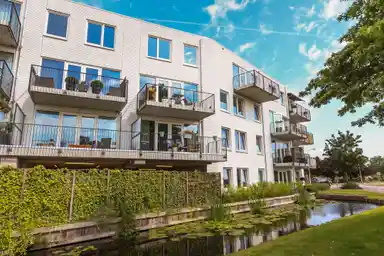 60m2 Appartement à louer pour 1755€/mois à Dorpsstraat 86, Nootdorp