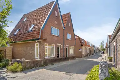 90m2 house to rent for 2150€/month in Weiver, Krommenie