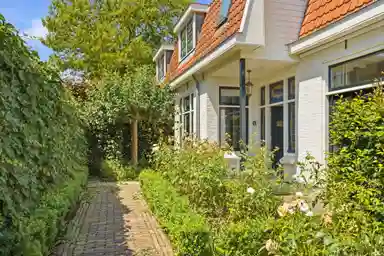 190m2 house to rent for 5250€/month in Vreelandseweg 8, Loenen aan de Vecht