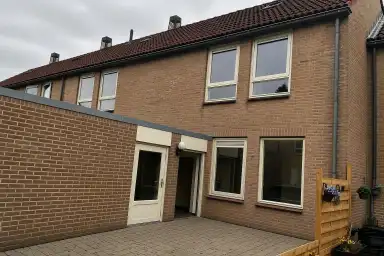 m2 house to rent for 905.6€/month in Het Anker 6, Hoogeveen