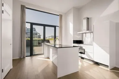 92m2 Appartement à louer pour 3000€/mois à Willem Parelstraat, Amsterdam